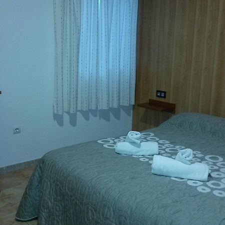 Hostal Virgen Del Pilar Baza Exteriör bild